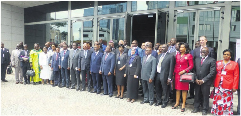 Photo de famille des officiels lors de la Cérémonie d'ouverture du Segment ministériel